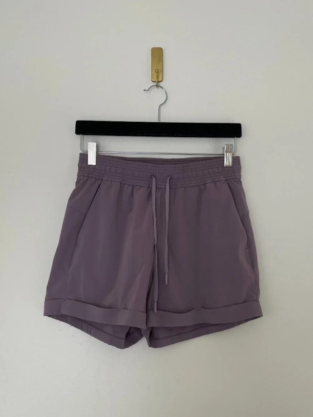 Lululemon Spring Break Away Shorts 4-way Stretch Frosted Mulberry Size 6